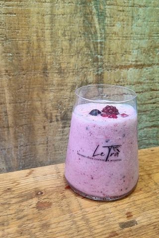 Smoothie De Frutas Del Bosque