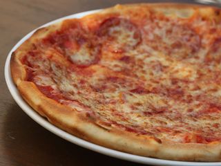 Пица Пеперони (500г)