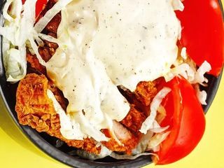 FRIED CHICKEN SALAD / ФРАЙД ЧІКЕН САЛАТ (390g)