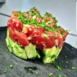15. Tartar De Atún Picante