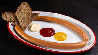 Sacher Würstel / ზახერვურსტელი