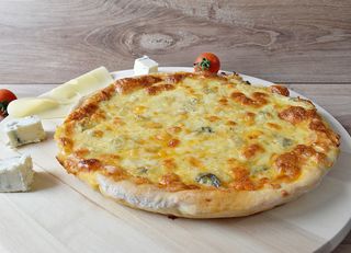 Pizza Quattro Formaggi Ø32cm