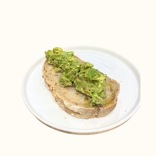 Avocado Toast con Feta greca e salmone affumicato