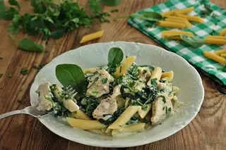 Polo Spinaci pasta