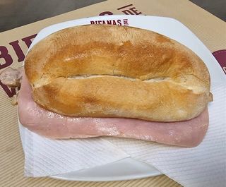 Bifana com Fiambre