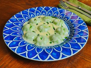 Равіолі з рікотою, фісташковим песто та шпинатом (180 г)