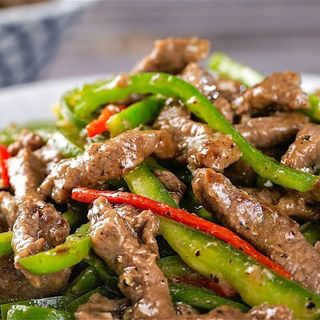 Ternera salteado con chile