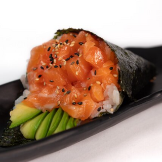 392.Temaki spicy salmone(1pz)辣三文鱼牛油果手卷