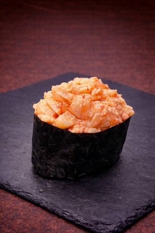 Гункан спайсі креветка