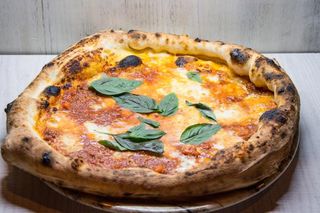 Pizza Atún & Cebolla