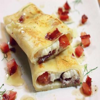 Crepe De York Con Tomate Cherry Y Queso