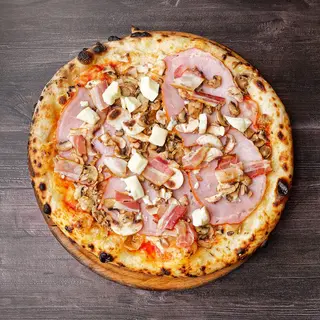 Domaćinska Pizza 32cm + Coca Cola 0,5l