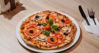 Pizza Capriciosa Ø 32cm