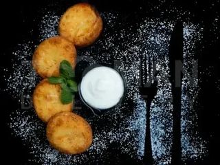 Сирники зі сметаною (200g)