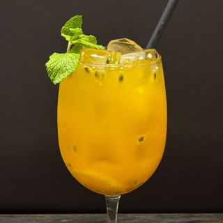 Te al frutto della passione e limone