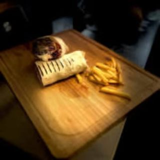 Duża tortilla i małe frytki i Coca-Cola 0,33l 220 gr