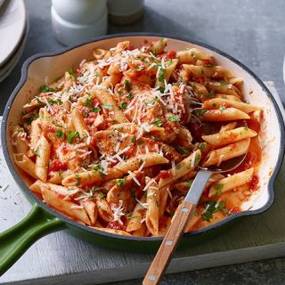 Arrabbiata Pasta with Spicy Chicken