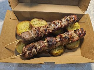 Свински шишчета (350г)