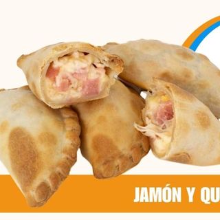 Empanada De Jamón Y Queso