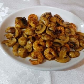 Gambas Con Champiñones