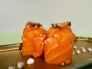 Sake Gunkan Tartufo - 2 pezzi