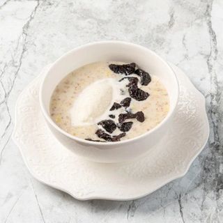 Мультизлаковая каша с черносливом 