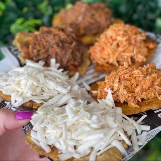 Tostones Variados (6 uds.)