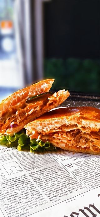 Сандвич с дърпано свинско месо (400гр.)