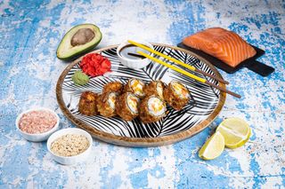 შემწვარი როლი ორაგულით  ( 8 ნაჭერი)	