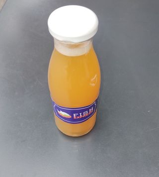 Прясно изцеден сок от ябълки