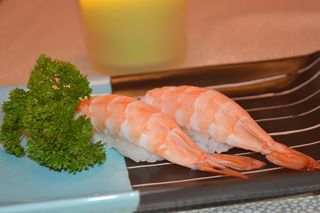 225 Nighiri amaebi gambero rosso  2 pezzi