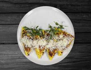 Млин з куркою грибами та пармезаном