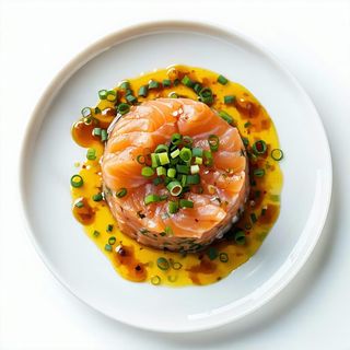 114. Tartare di salmone