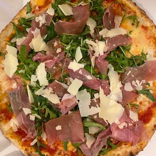 Crudo, rucola e grana