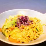 Yakisoba De Curry Amarillo Y Verduras