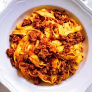 TAGLIATELLE BOLOGNESA 