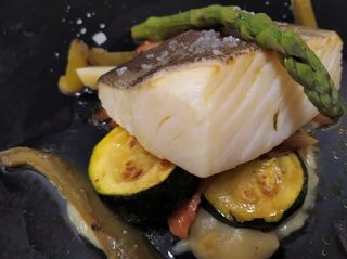 Bacalao Confitado, Puré Y Verduritas