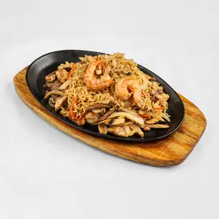 Tallarines estilo a la plancha