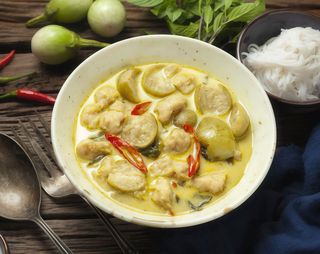 Cremoso De Pollo Al Curry