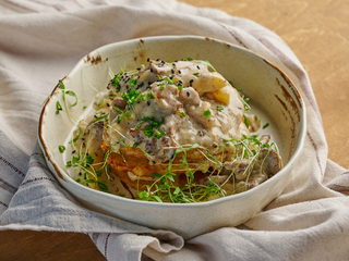 Деруни з вершковим кальмаром та грибами Лисички (300г)