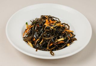 81. Салата водорасли