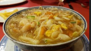 18C-Zuppa con spaghetti di riso in brodo con frutti di mare