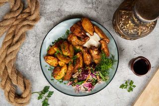 Zestaw ze Skrzydełkami 700-750 gr.