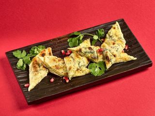 Лаваш з бринзою та зеленню (250g)