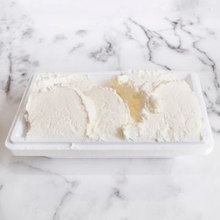 Vaschetta panna montata 300 gr