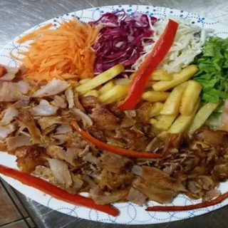 Plato especial de pollo y ternera