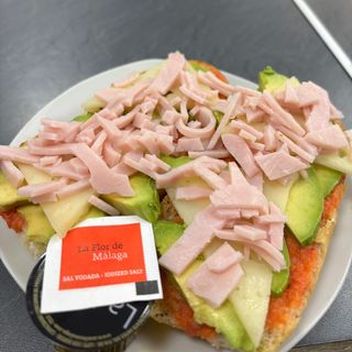 Pitufo Andaluz con Pavo