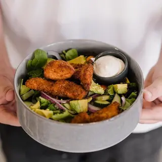 Ensalada De Pollo Crispy