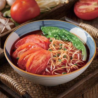 Fideos de caldo tomate vegetariano(Sin picante) 鲜番茄素面/米线