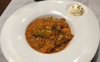 Arroz del señorito con marisco.